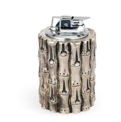 Maison Gucci, Accendino da tavolo a finto bamboo, argento 925 fuso e sagomato (Italia, XX-XXI sec...