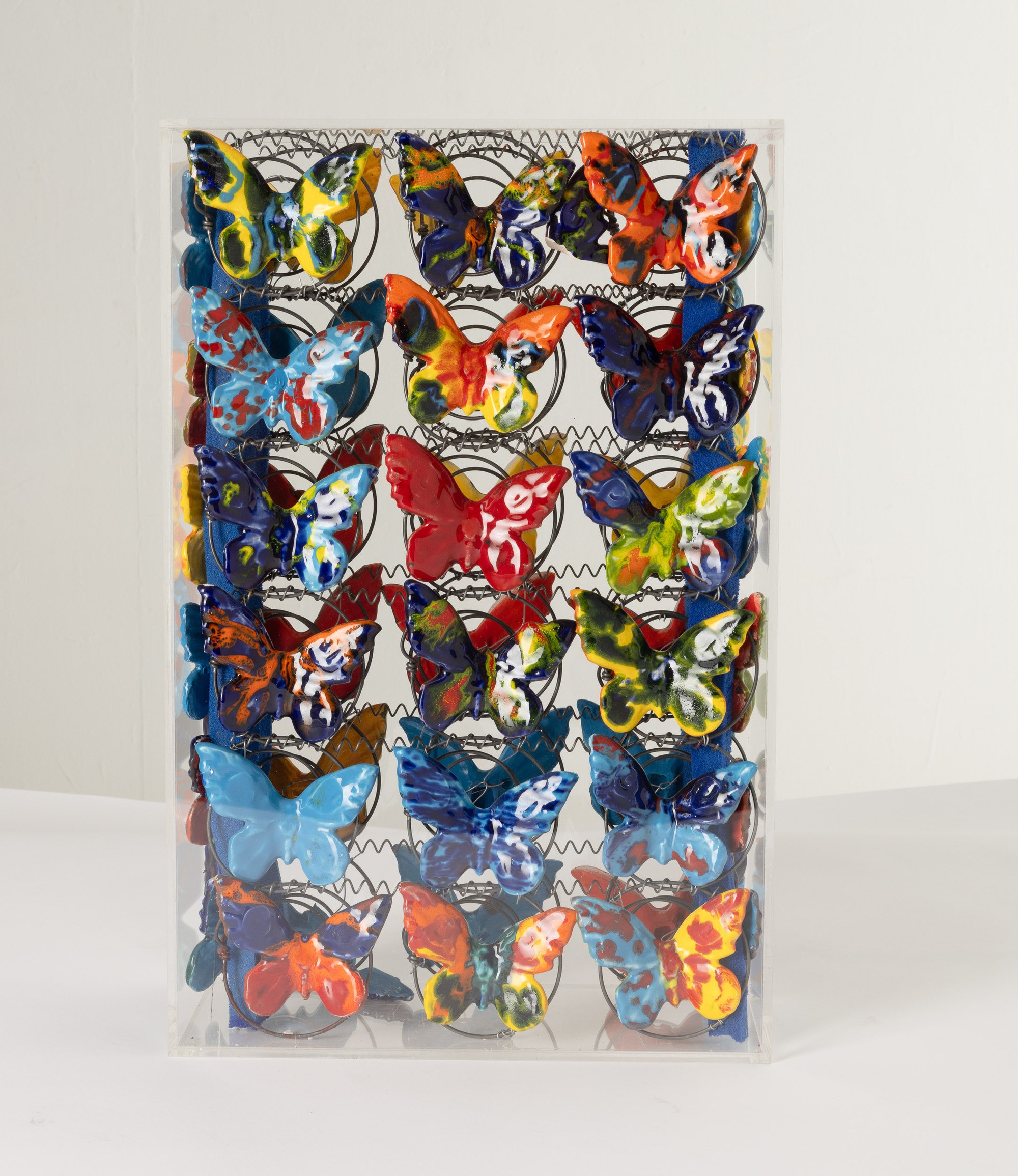 Marcello lo Giudice - Scultura entro teca in plexiglas