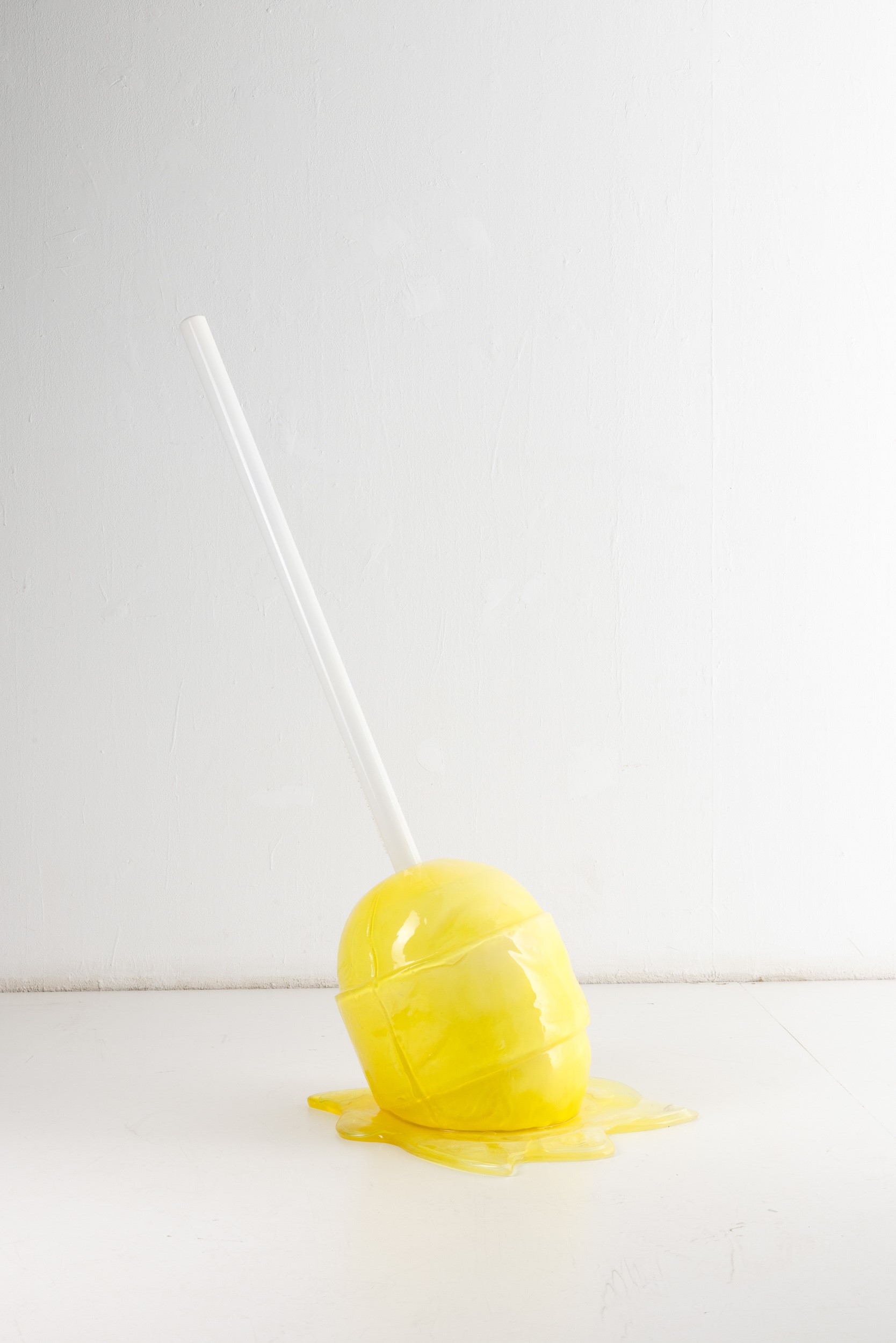 Desire Obtain Cherish - Lemon Meltdown, scultura in resina