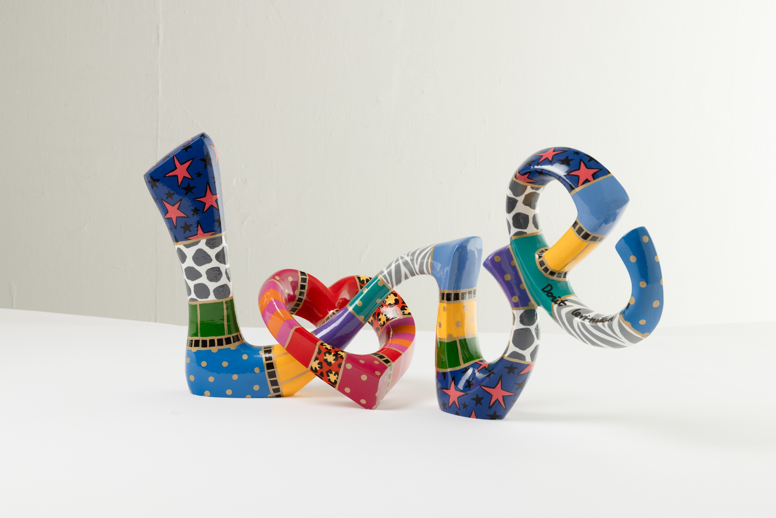 Dorit Levi-nstein - Love 55 - Scultura in alluminio dipinta a mano