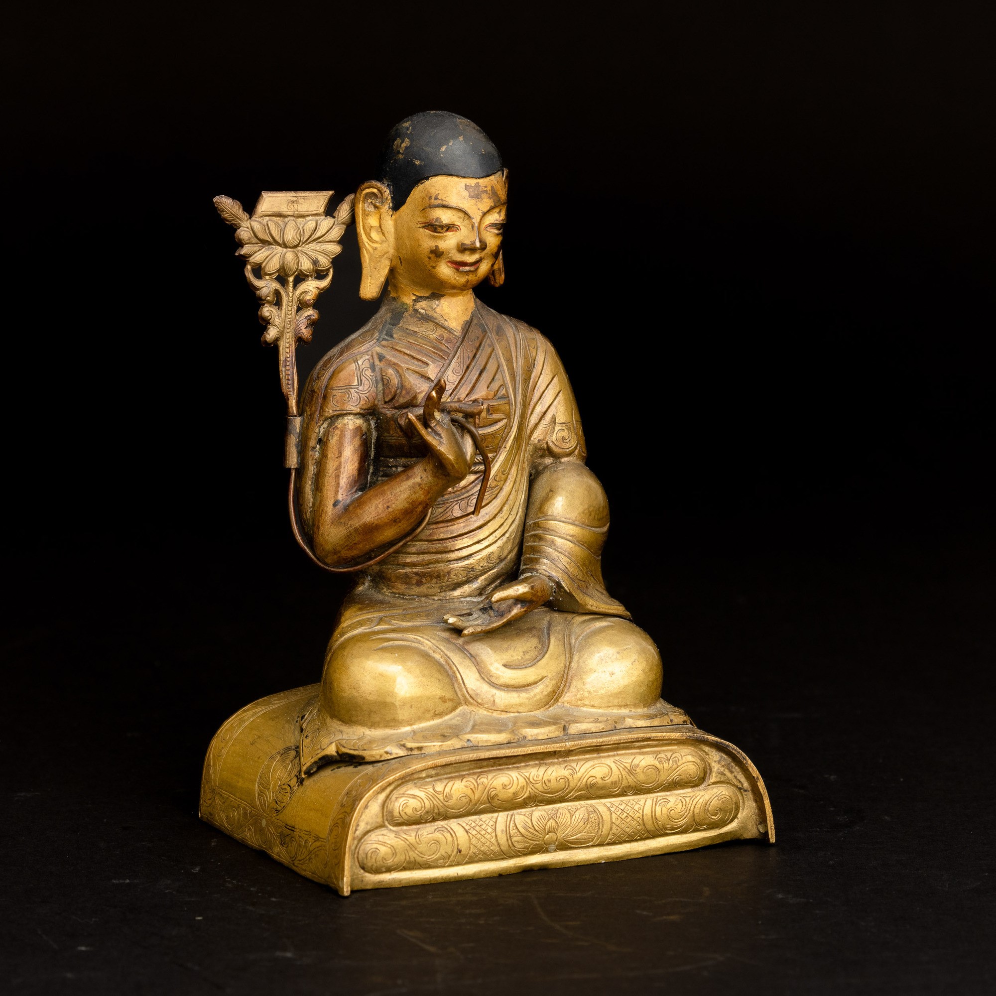 Figura di Monaco in Rame Dorato, Tibet, XVIII Secolo