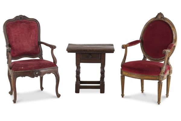Lotto composto da due poltrone diverse e un tavolino. XVIII-XIX secolo