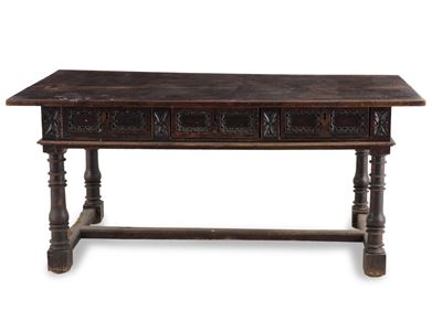 Tavolo da Refettorio in Legno Intagliato. Spagna XVII-XVIII Secolo