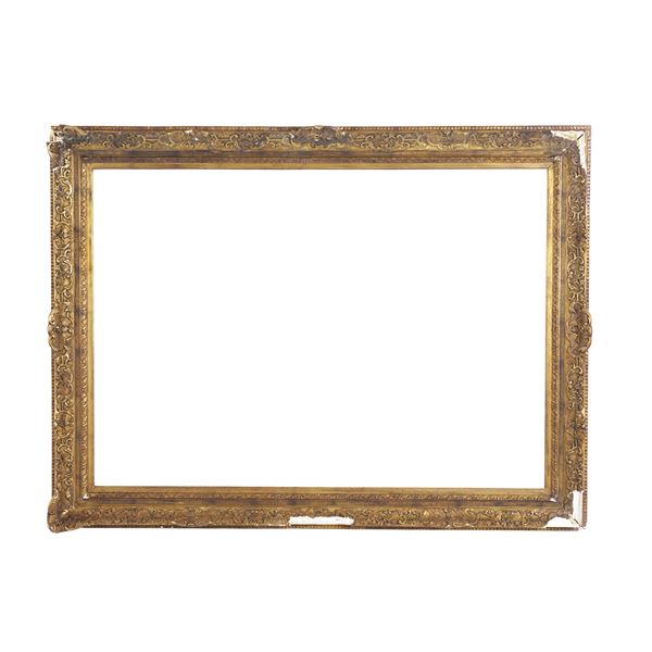 Grande cornice in legno e pastiglia dorata, XX secolo