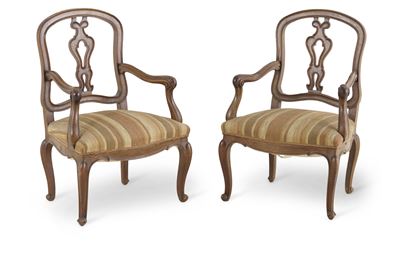 Coppia di Poltrone Stile Luigi XV. XIX-XX Secolo