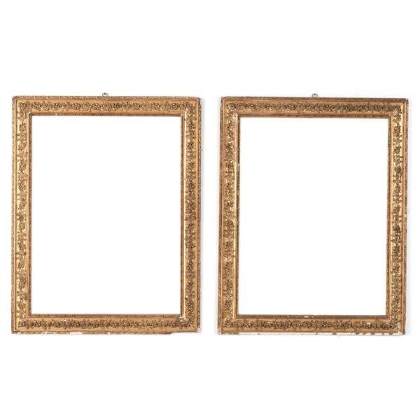 Coppia di cornici con decori in pastiglia dorata, XIX secolo