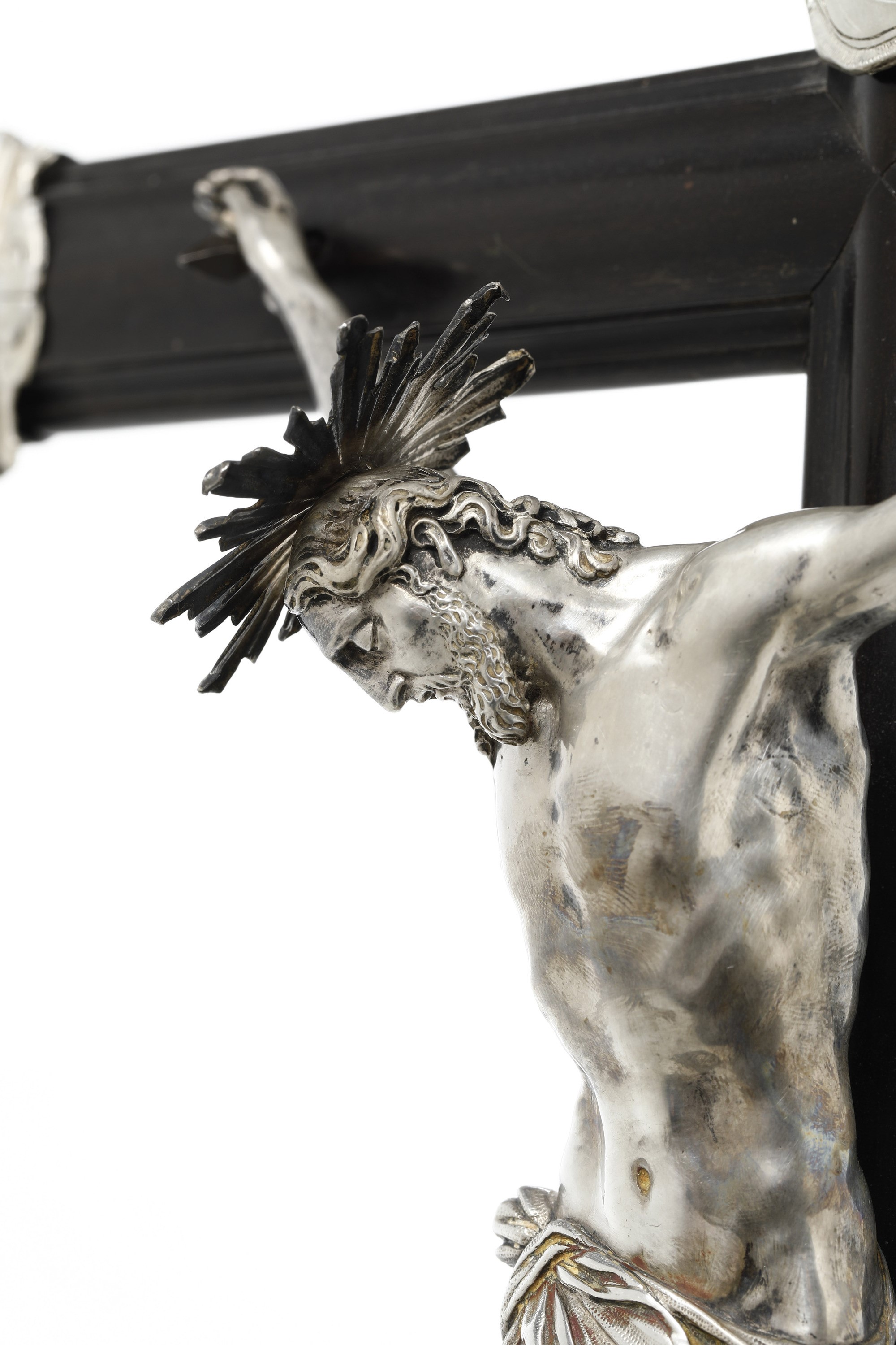 Croce da meditazione genovese, argento fuso a cera persa, sbalzato e cesellato, XVIII-XIX secolo