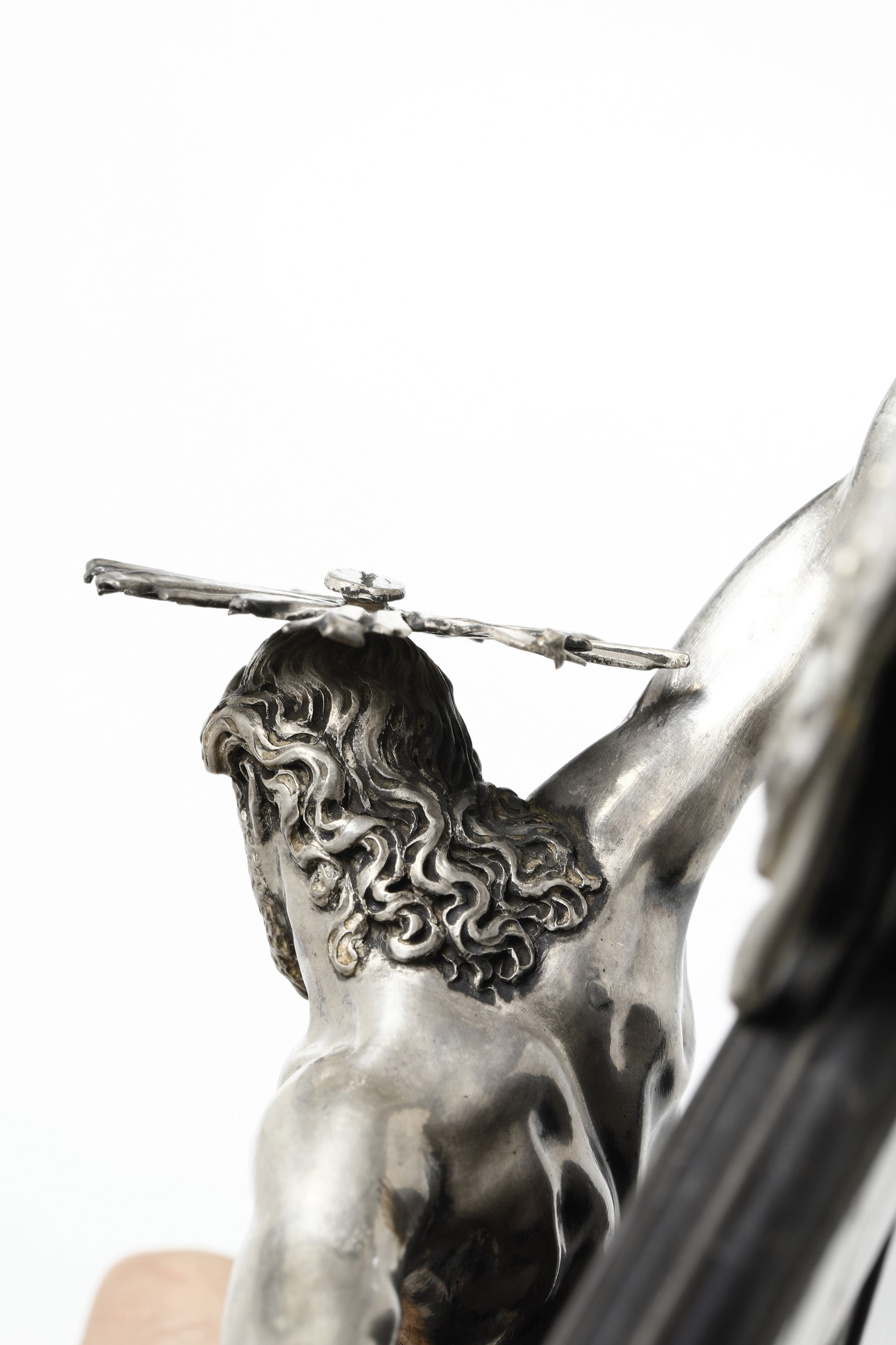 Croce da meditazione genovese, argento fuso a cera persa, sbalzato e cesellato, XVIII-XIX secolo