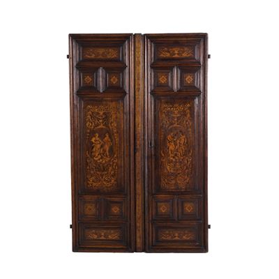 Coppia di Ante Pannellate in Legno Intarsiato. XIX-XX Secolo