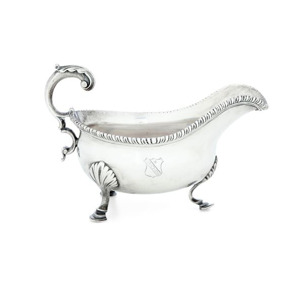 Salsiera. Londra 1844 (?), argentiere Stephen Adams & Sons