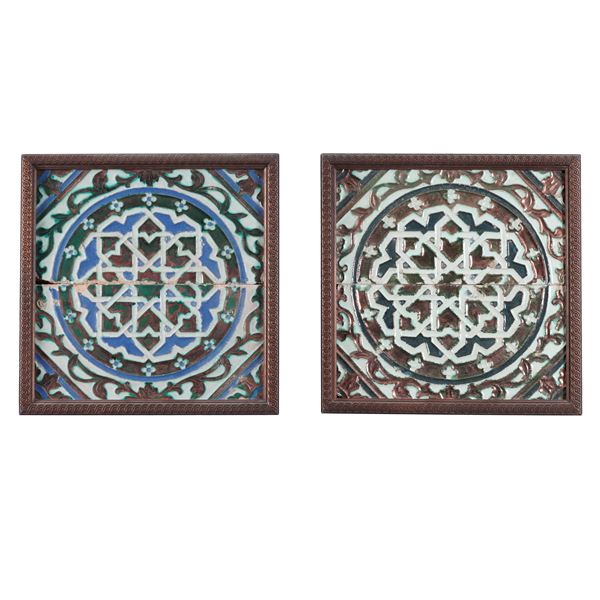 Coppia di mattonelle in maiolica