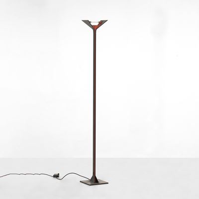 Lampada da terra mod. Papillona, metallo laccato, 1970 ca.