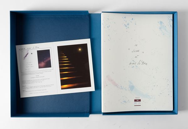 10 immagini fototipografate e 10 poesie di autori contemporanei Cartella d’Artista Le Lune 