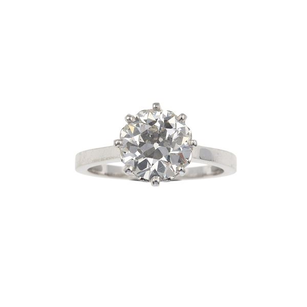 Old-cut diamond weighing carats 2.00 approximately ring