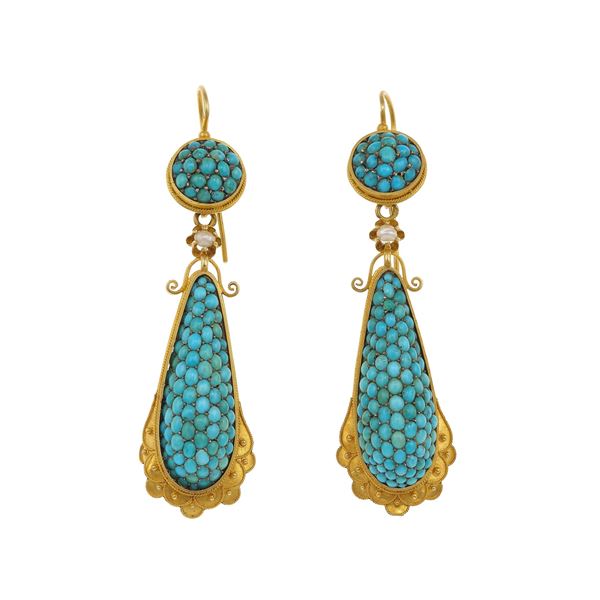 Pair of tourquoise, pearl and gold earrings