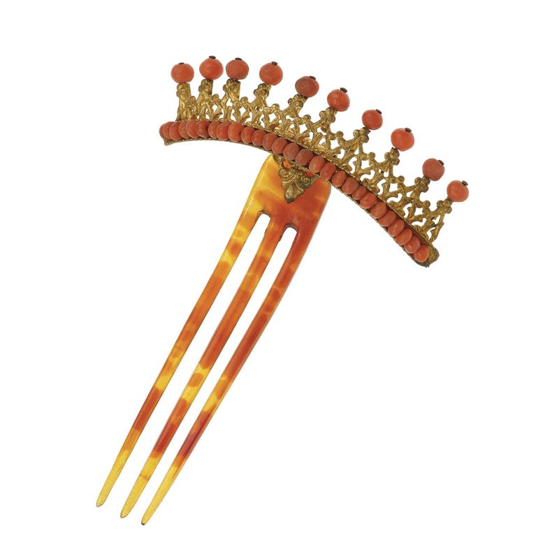 Coral and gilded metal small comb  - Auction Fine Jewellery - Cambi Casa d'Aste