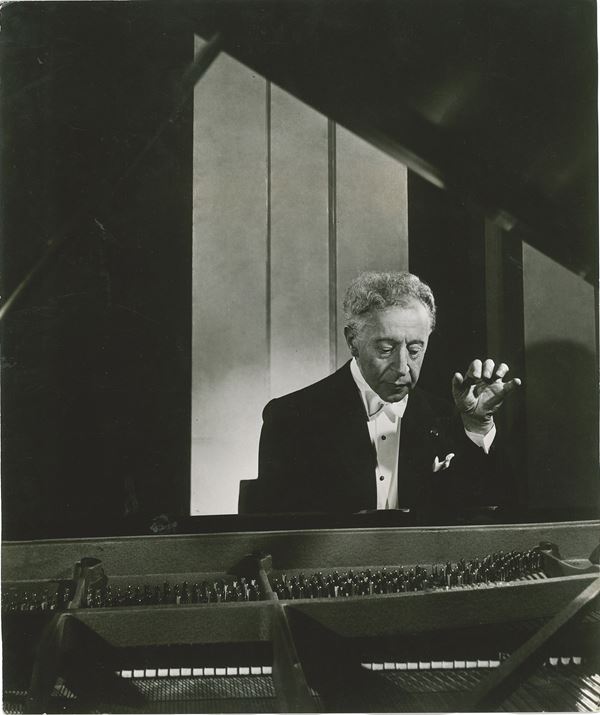 Yousuf Karsh Karsh of Ottawa - Arthur Rubinstein