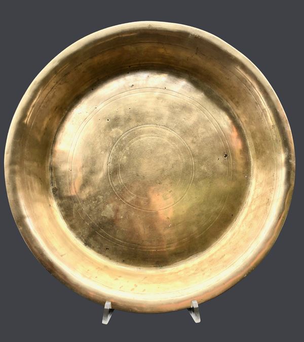 ANTICO BACILE IN BRONZO, XVI-XVII SECOLO