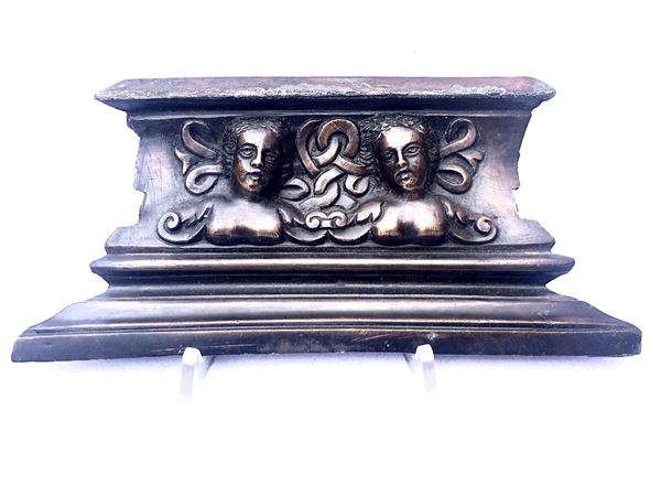 PIASTRA IN BRONZO RAFFIGURANTE DUE BUSTI, XVI-XVII SECOLO