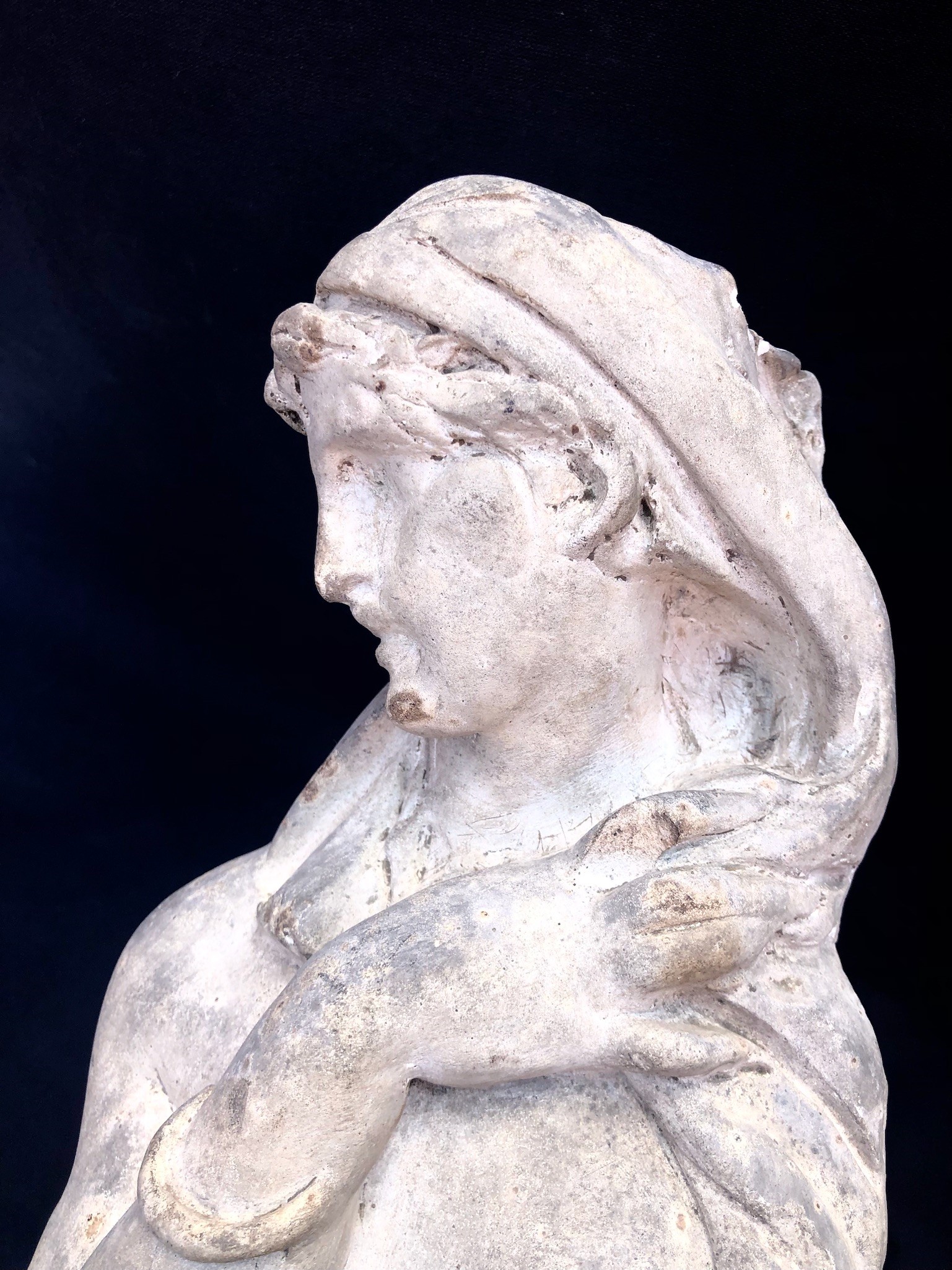 Scultore Liberty, Figura Femminile con Serto Floreale, Studio in Gesso