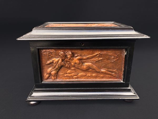 ARTEFICE DEL 1908. SCRIGNO FIGURATO. PEZZO UNICO