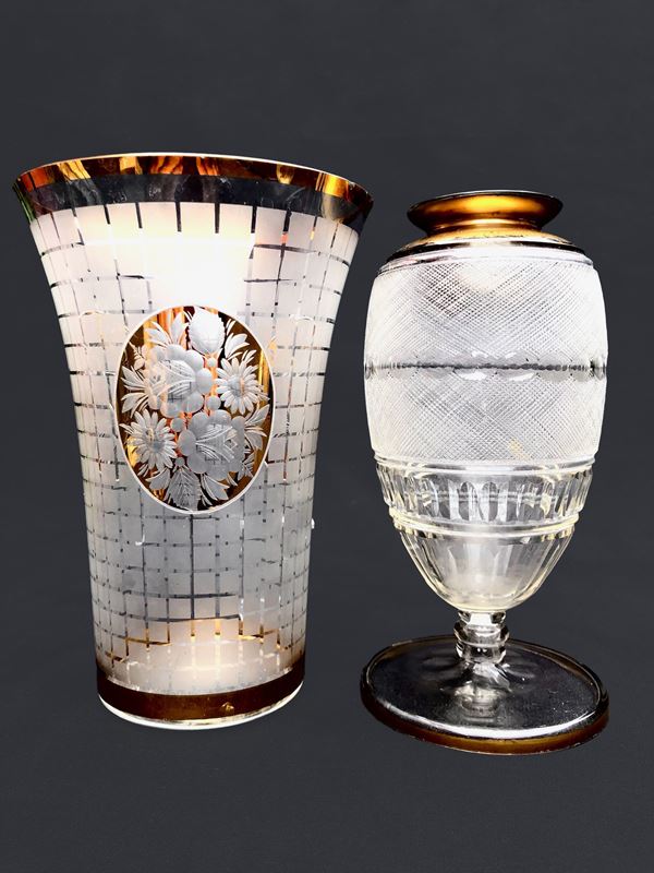 2 VASI IN VETRO MOLATO E DORATO XX SECOLO