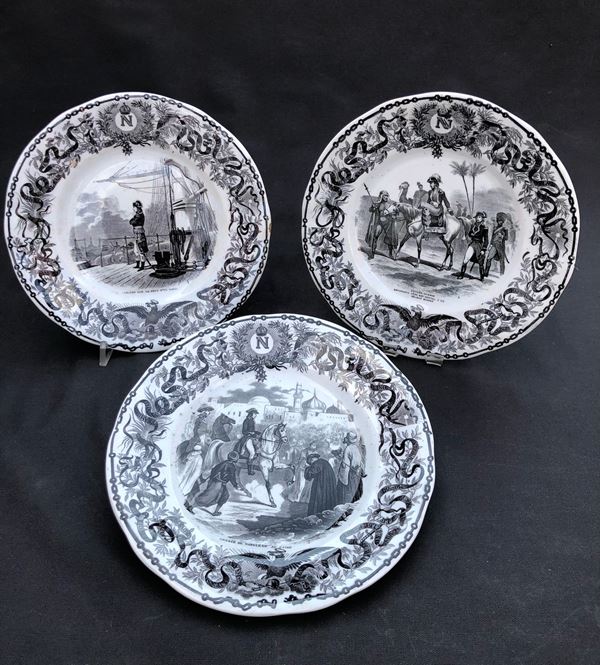 NAPOLEONICA. SERIE DI 6 PIATTI CON EPISODI DELLA VITA DELL’IMPERATORE, FRANCIA, XIX SECOLO