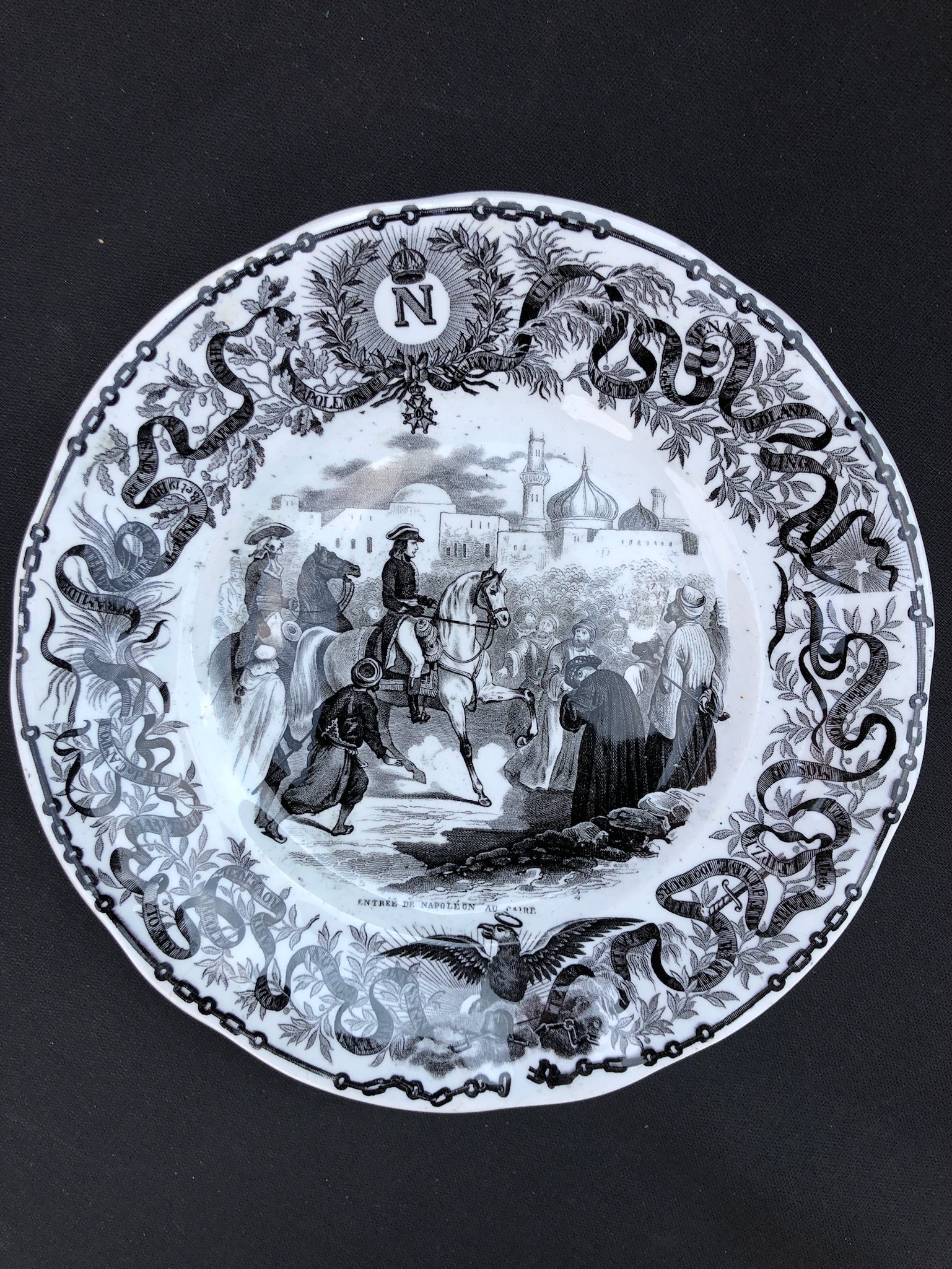 Napoleonica. Serie di 6 Piatti con Episodi della Vita Dell’imperatore, Francia, XIX Secolo
