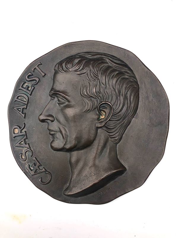 LUIGI LUPARINI, PLACCA CON MOTTO DELLA NAVE GIULIO CESARE, Bronzo patinato