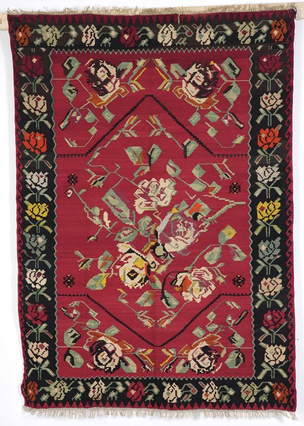 Kilim Karabagh, Caucaso inizio XX secolo fondo rosso con rose