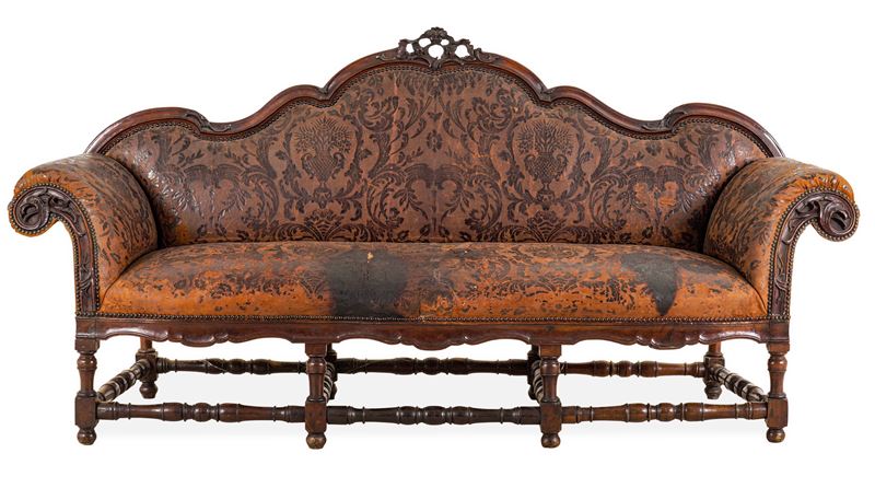 Divano ad orecchioni. Lombardia, XVII-XVIII secolo  - Auction Italian Residences - Cambi Casa d'Aste