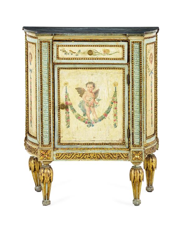 Piccolo mobile scantonato Luigi XVI in legno laccato e dorato. XVIII-XIX secolo