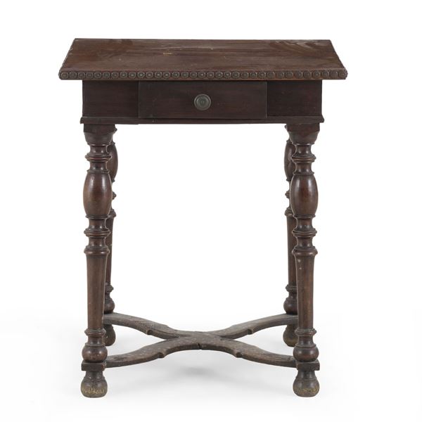 Tavolino ad un cassetto. XVII-XVIII secolo
