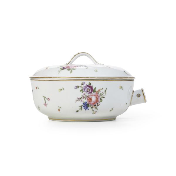 Casseruola. Francia, Lille, Manufacture Royal de Monseigneur le Dauphin, 1784-1817. 