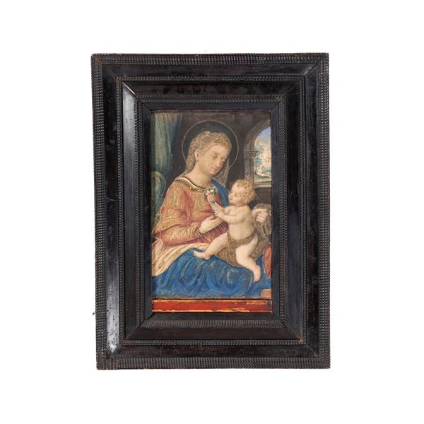 Dipinto e ricamo in seta su pergamena raffigurante Madonna con Bambino. XVI-XVII secolo