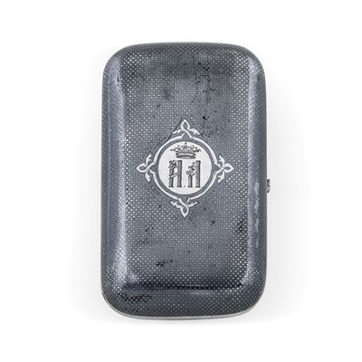 Portasigarette, Mosca 1867; argento fuso cesellato e niellato