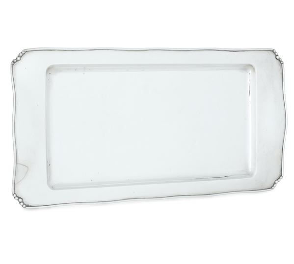 Vassoio. Argenteria italiana del XX secolo, argentiere Cesa, Alessandria