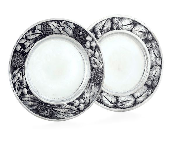 Due piatti. Argenteria artistica fiorentina del XX-XXI secolo, argentiere Brandimarte.