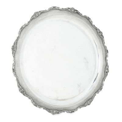 Frugoni, Vassoio in argento fuso e sagomato (argenteria romana, XX secolo)