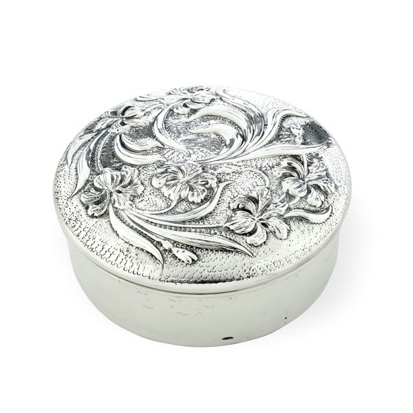 Argenteria artistica italiana, Cassetti, Firenze, XX-XXI secolo Scatola con decorazione floreale