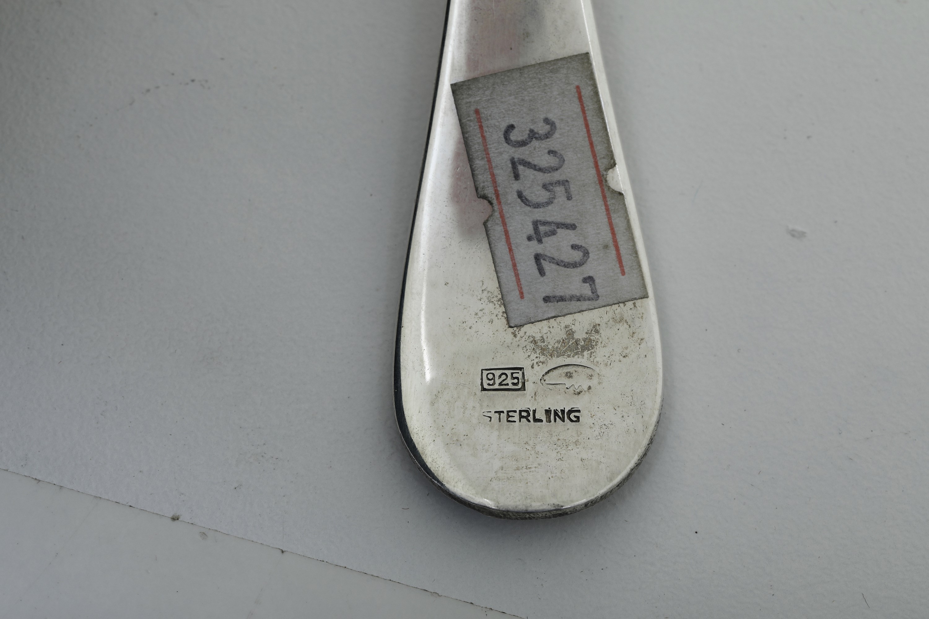 Argenteria italiana, Cucchiaio in argento 925 fuso e sagomato (XXI secolo)