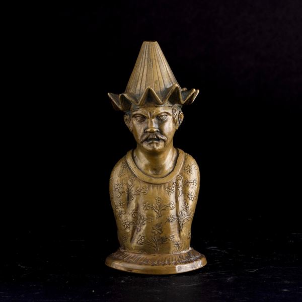 Figura di personaggio maschile in bronzo, India, XX secolo