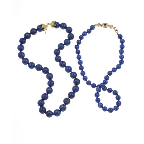 Two lapis lazuli and synthetic gems necklaces
