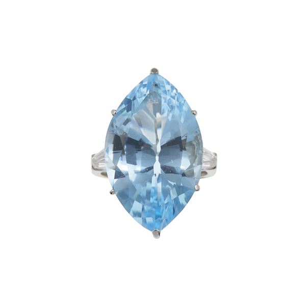 Topaz, diamond and gold ring