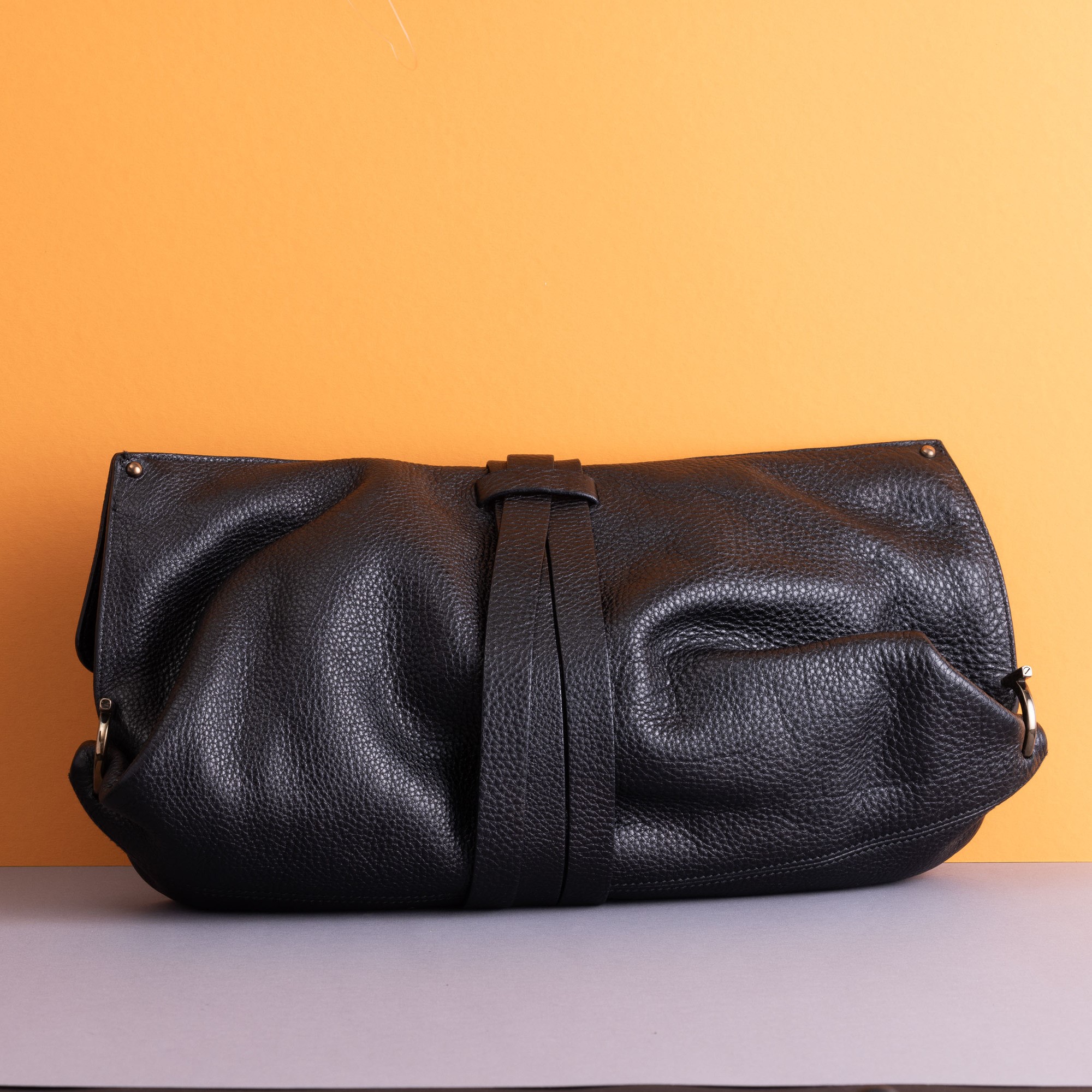 Salvatore Ferragamo Maxi Pochette Top Chic