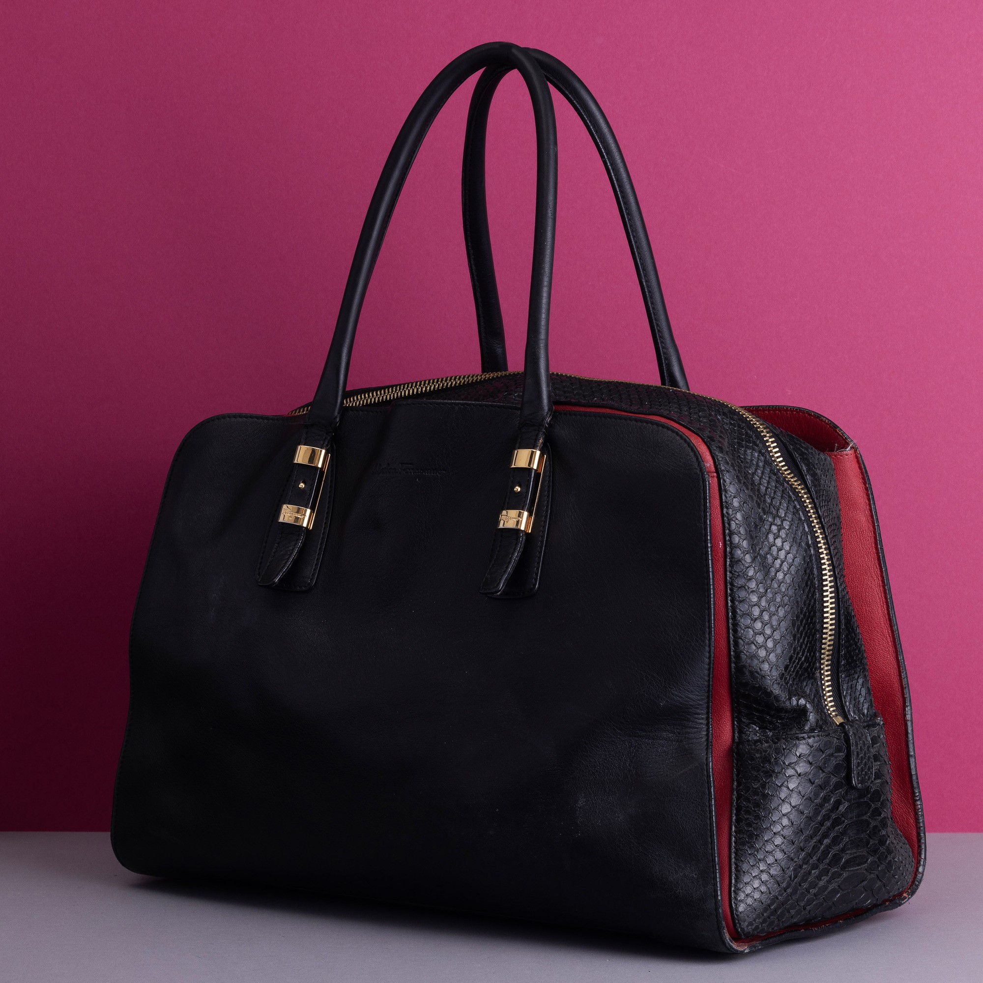 Salvatore Ferragamo Maxi Borsa