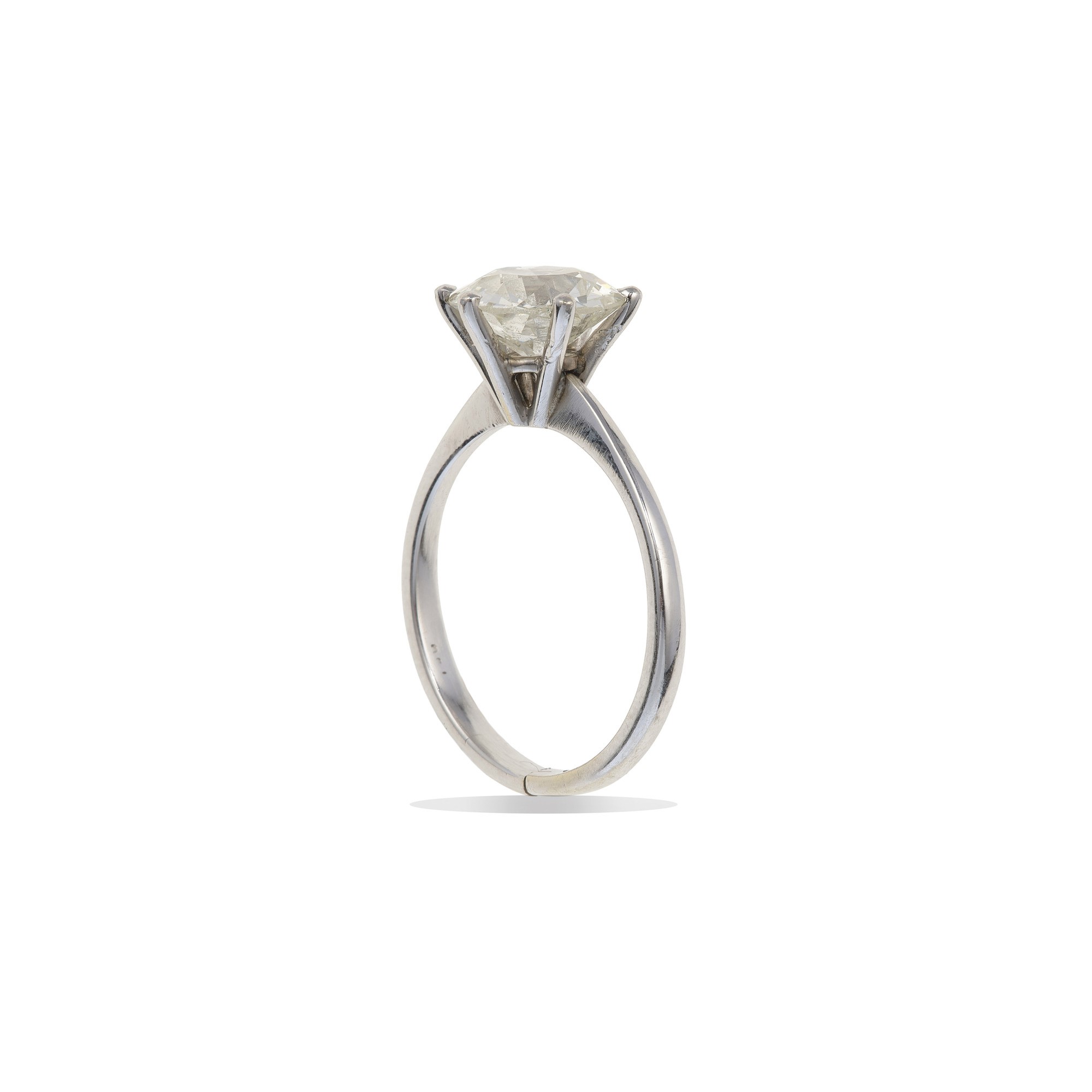 Anello con Diamante di Vecchio Taglio per Ct 2.50 Circa, Diamante Danneggiato