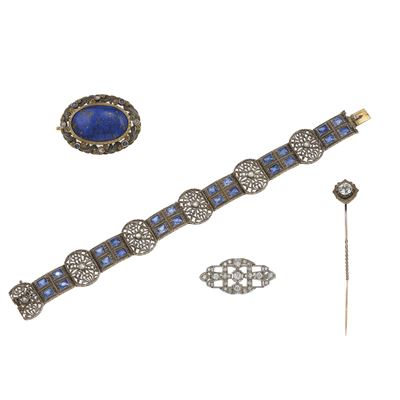 Lotto Composto da un Bracciale con Vetri Blu, Spilla con Lapislazzulo, Spilla da Cravatta con Gem...