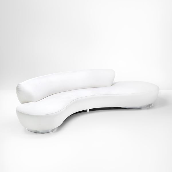 Grande divano della serie Serpentine.