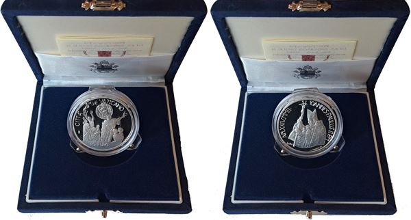 Vaticano 2002 - 10 Euro argento fondo specchio.